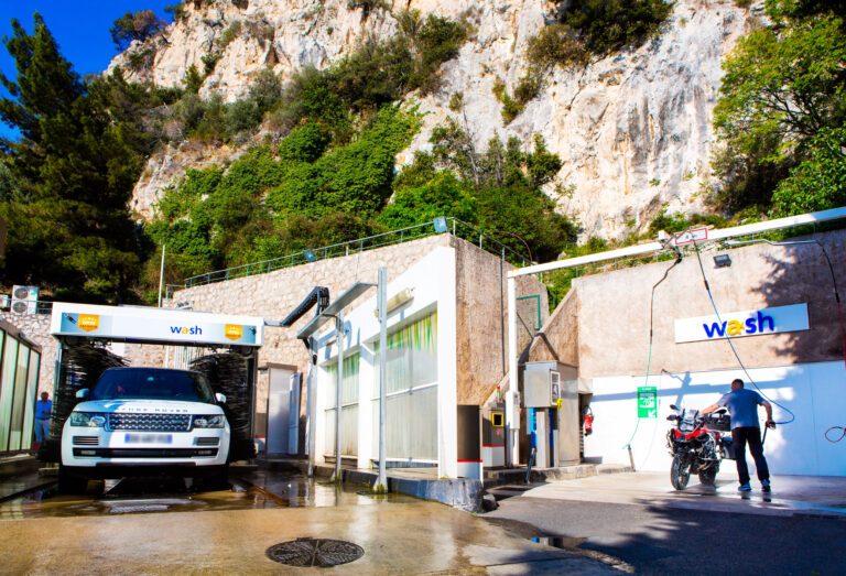 Que dit la loi sur le lavage de voiture extérieur ?