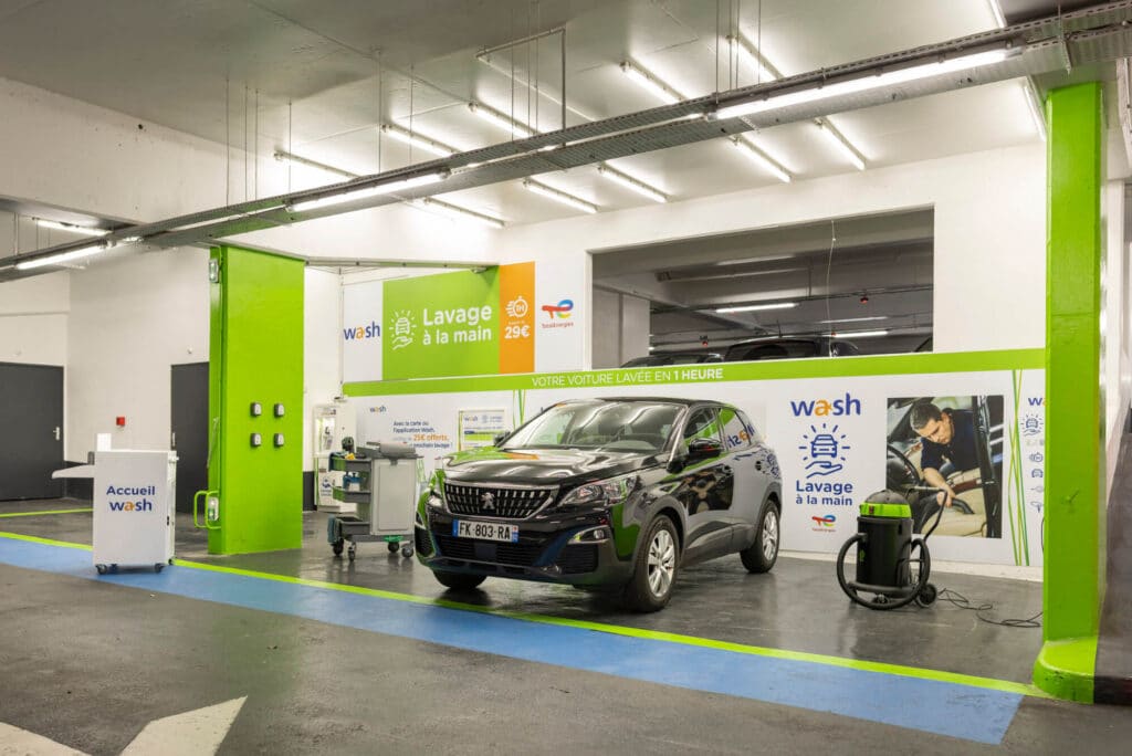 4 bonnes raisons d&rsquo;adopter le lavage auto en entreprise